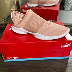 Puma sneakers with puma band